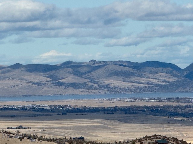 Shining Mountain Unit II - Land