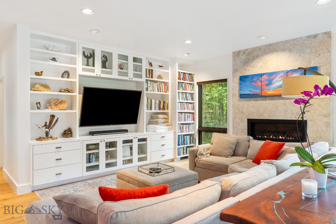 Galactic Park - Residential