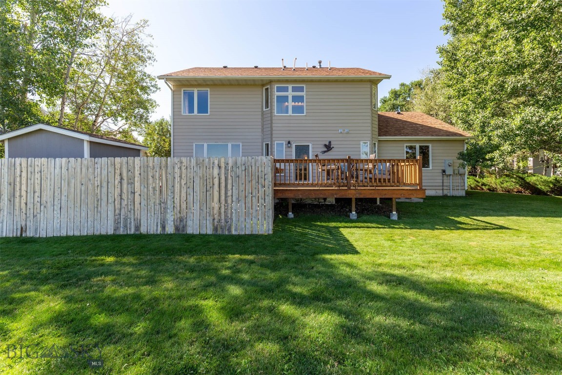 Bozeman, Montana 59718, United States, 3 Bedrooms Bedrooms, ,3 BathroomsBathrooms,Residential,Pending,46016