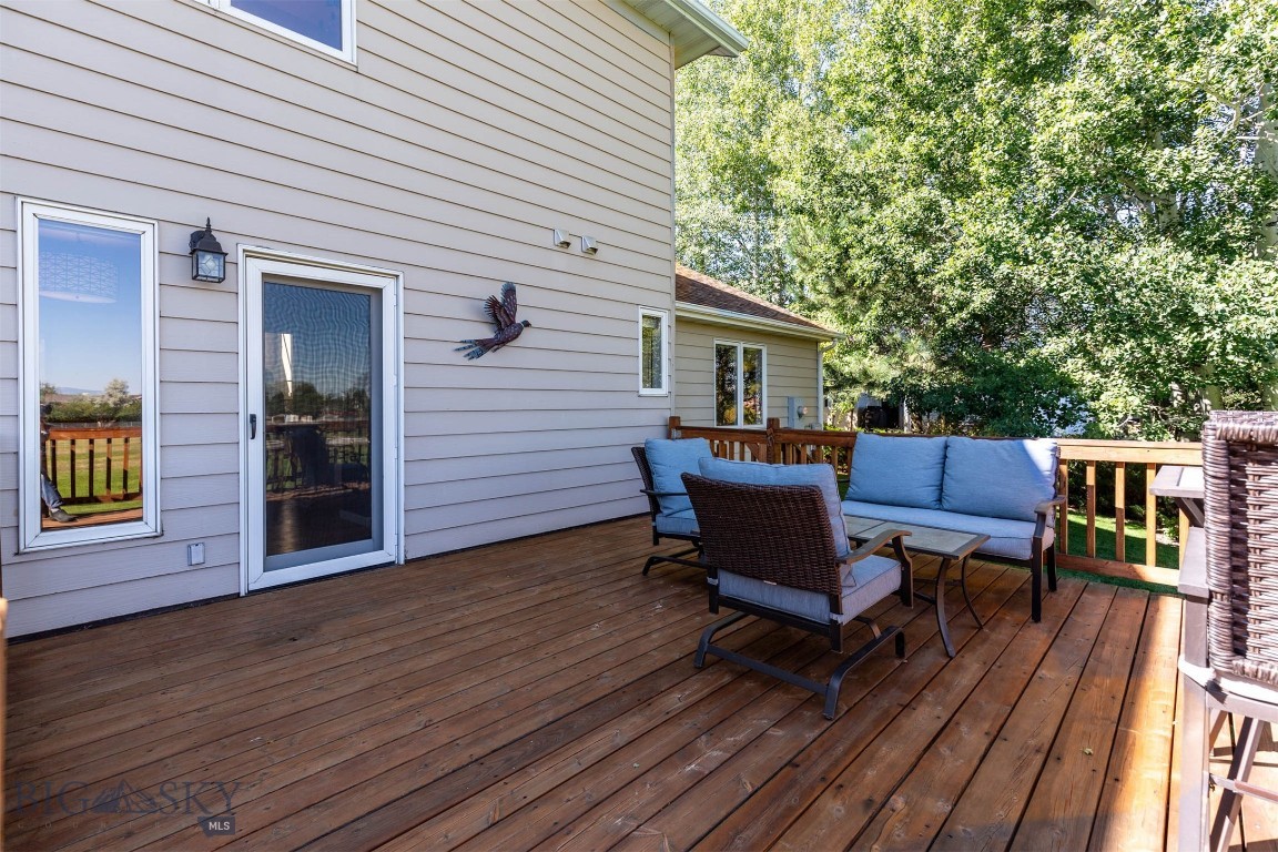 Bozeman, Montana 59718, United States, 3 Bedrooms Bedrooms, ,3 BathroomsBathrooms,Residential,Pending,46016