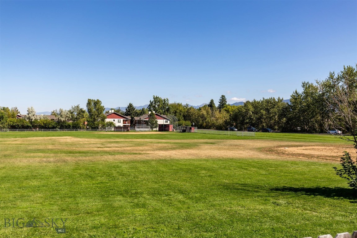 Bozeman, Montana 59718, United States, 3 Bedrooms Bedrooms, ,3 BathroomsBathrooms,Residential,Pending,46016