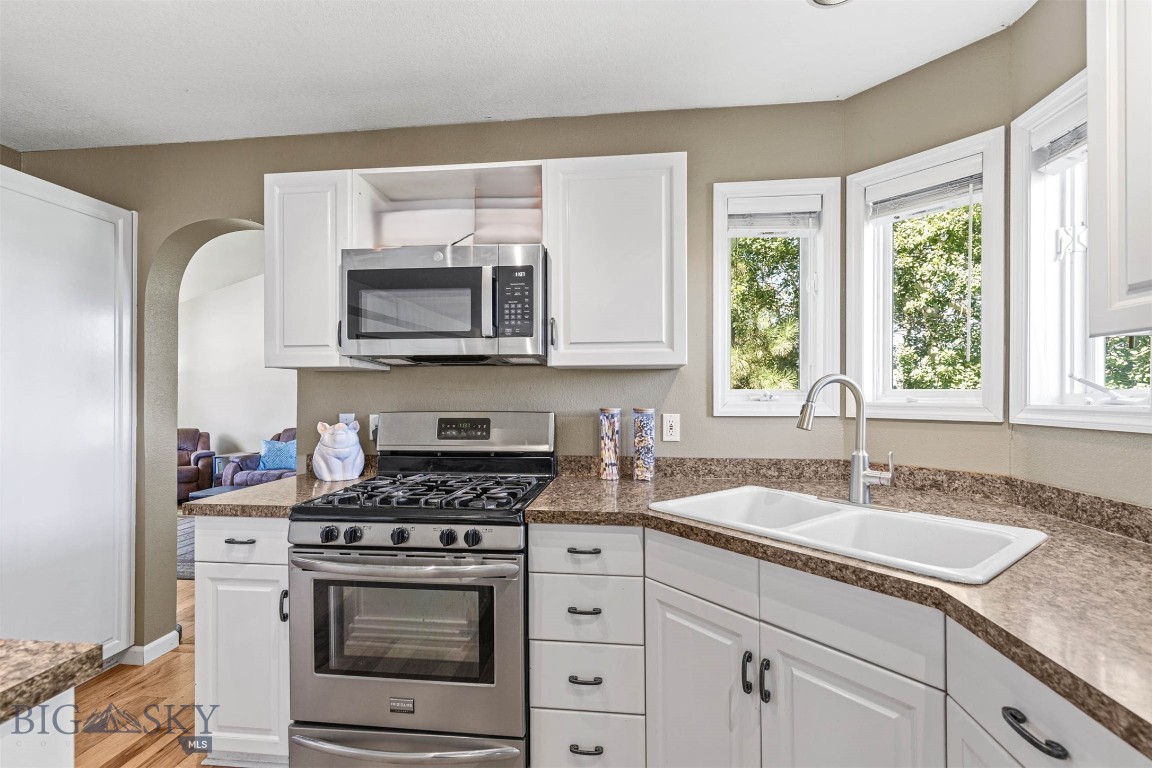 Bozeman, Montana 59718, United States, 3 Bedrooms Bedrooms, ,3 BathroomsBathrooms,Residential,Pending,46016