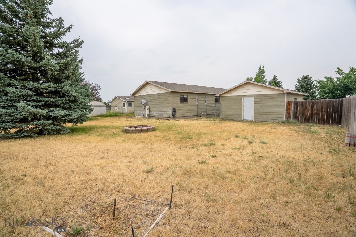 Belgrade, Montana 59714, United States, 4 Bedrooms Bedrooms, ,1 BathroomBathrooms,Residential,Contingent,49885