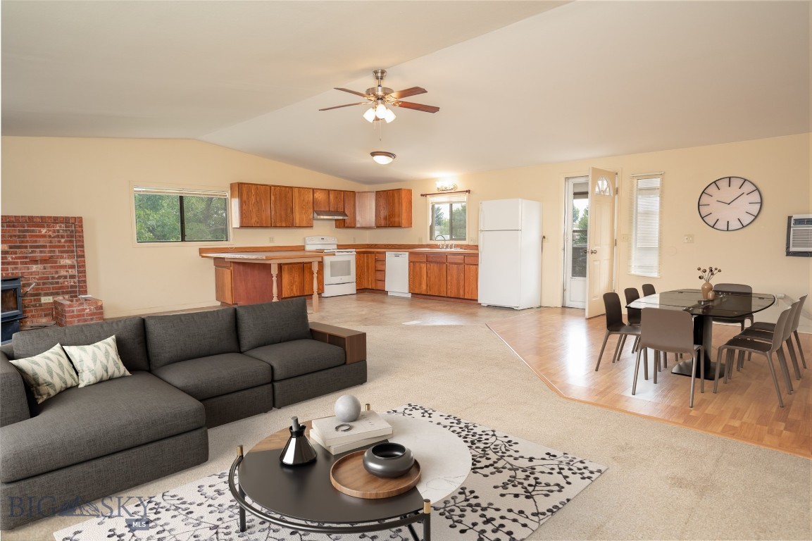 Belgrade, Montana 59714, United States, 4 Bedrooms Bedrooms, ,1 BathroomBathrooms,Residential,Contingent,49885