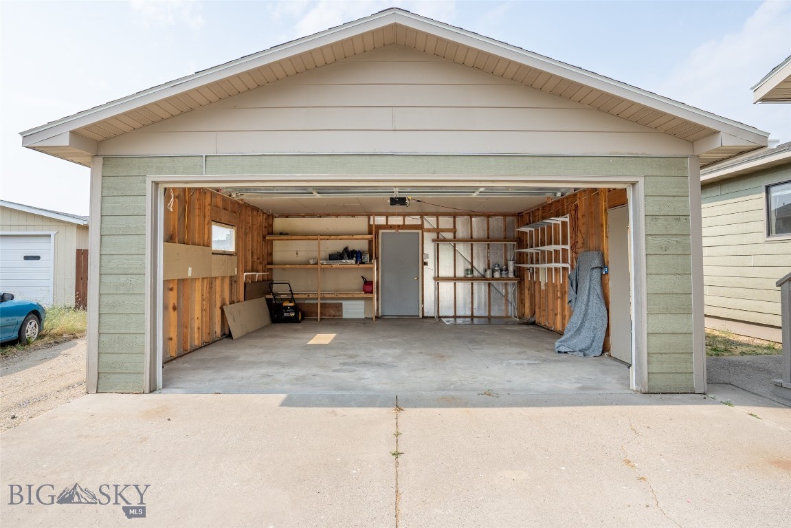 Belgrade, Montana 59714, United States, 4 Bedrooms Bedrooms, ,1 BathroomBathrooms,Residential,Contingent,49885