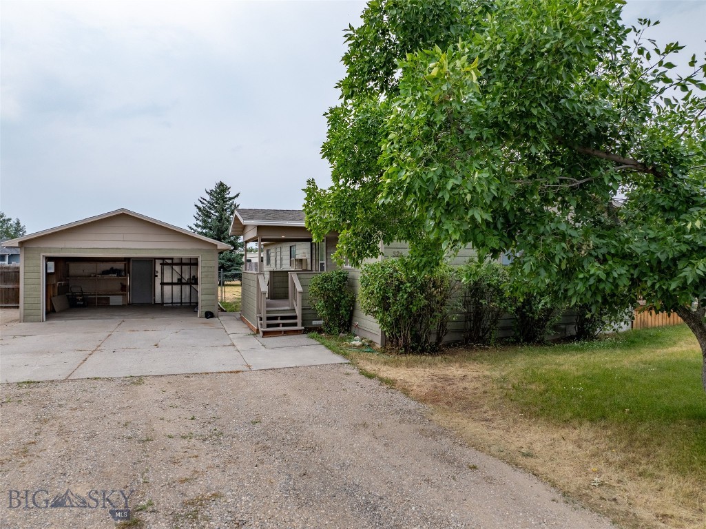 Belgrade, Montana 59714, United States, 4 Bedrooms Bedrooms, ,1 BathroomBathrooms,Residential,Contingent,49885