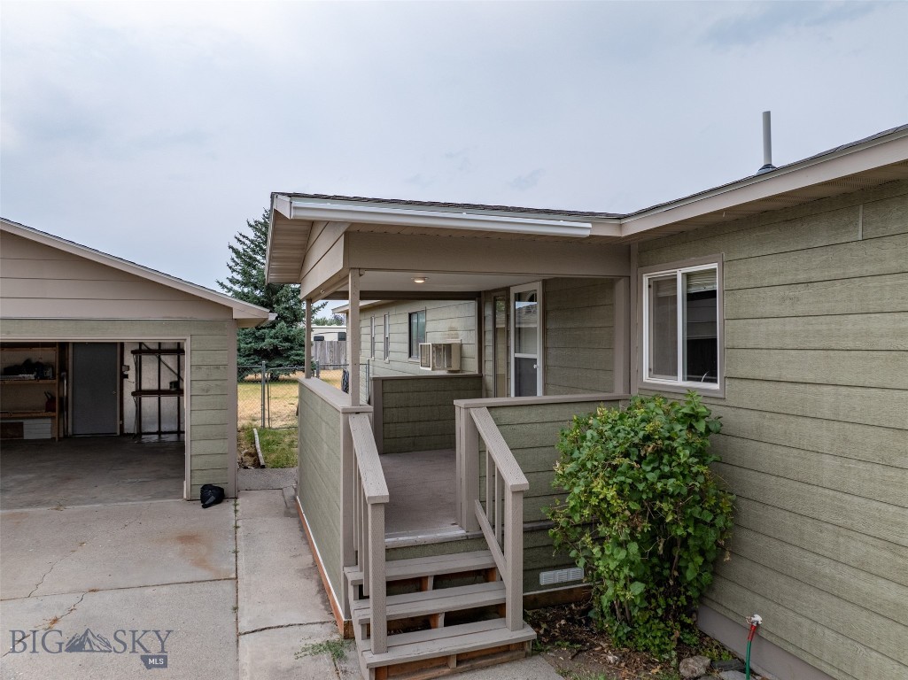 Belgrade, Montana 59714, United States, 4 Bedrooms Bedrooms, ,1 BathroomBathrooms,Residential,Contingent,49885