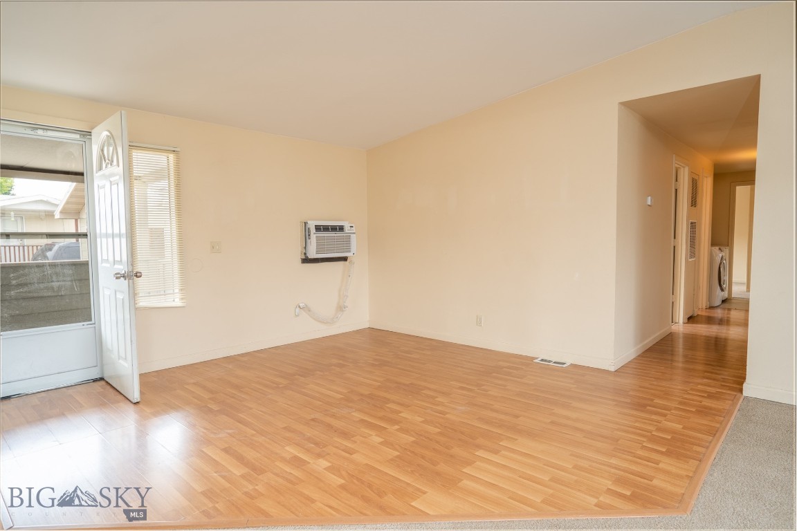 Belgrade, Montana 59714, United States, 4 Bedrooms Bedrooms, ,1 BathroomBathrooms,Residential,Contingent,49885