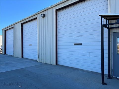 Photo of 228 Companion Way #A, Belgrade, MT 59714 (MLS # 404717)