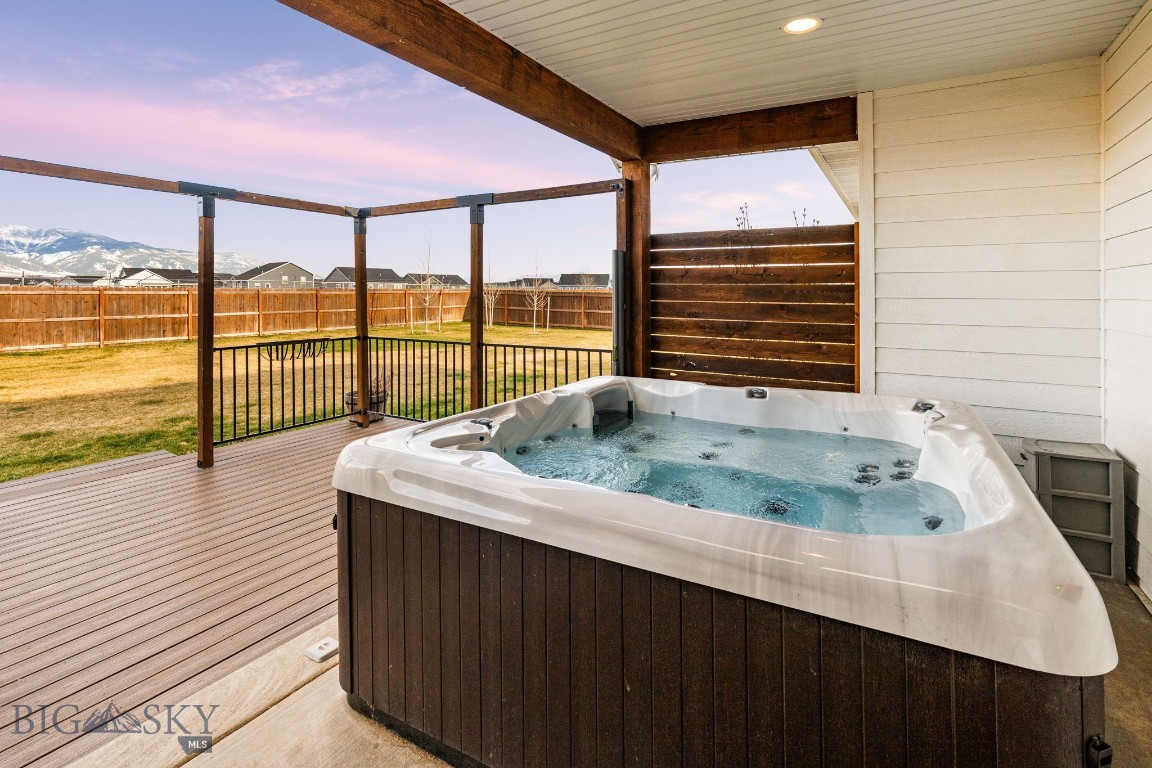 Ryen Glenn - Residential