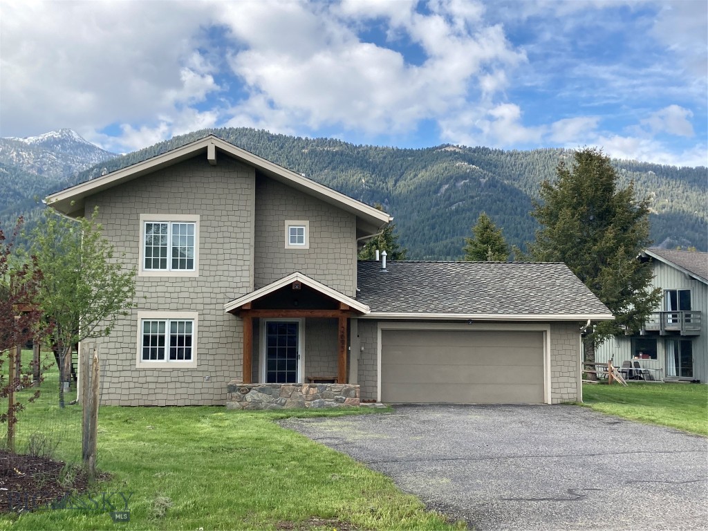 2695 Curly Bear Road