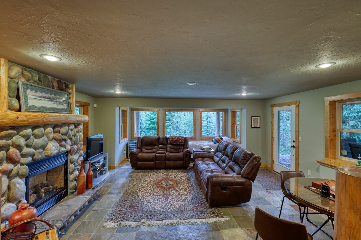 Aspen Groves - Residential