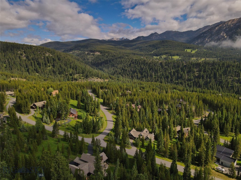 Aspen Groves - Residential