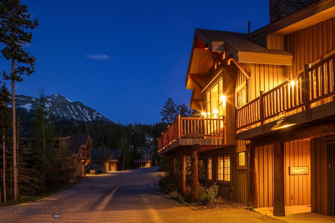 Cowboy Heaven - Residential
