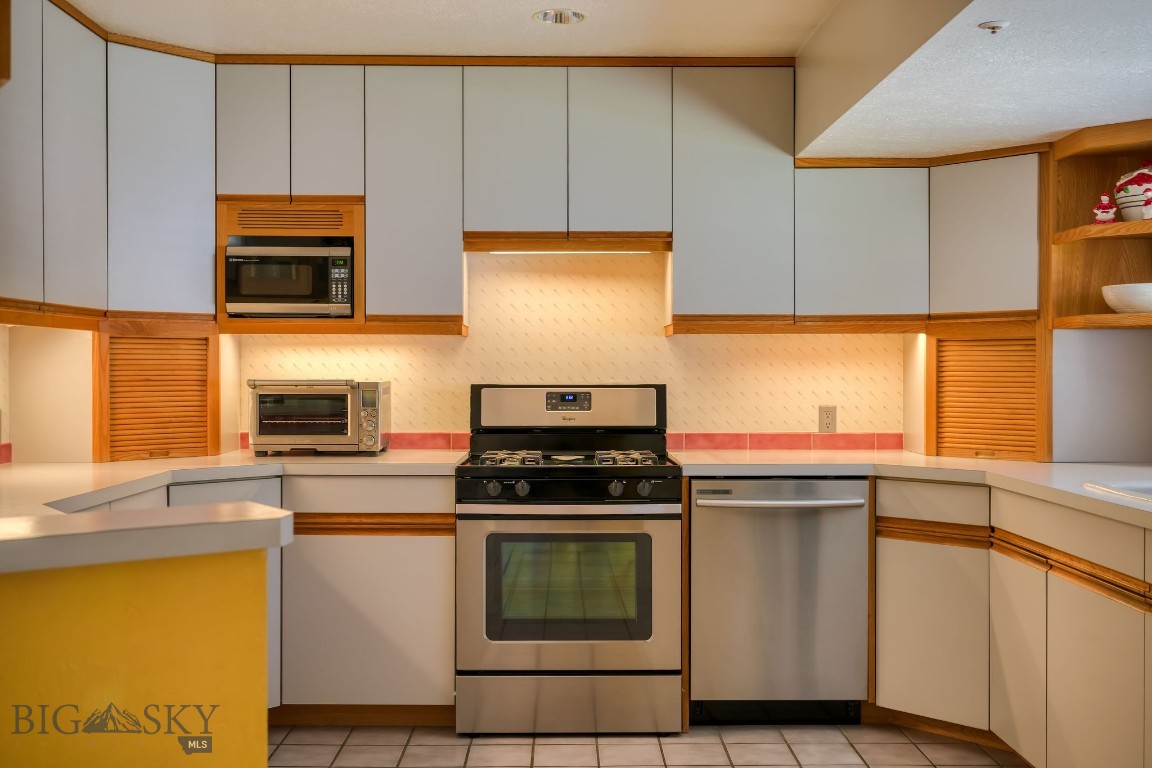 Tracys Additions - Commercial Sale