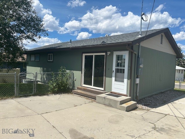 3420 Parkway