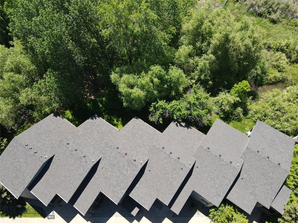 Dahlinger Court Condo - Residential