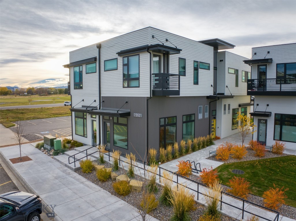 Baxter Meadows - Commercial Lease