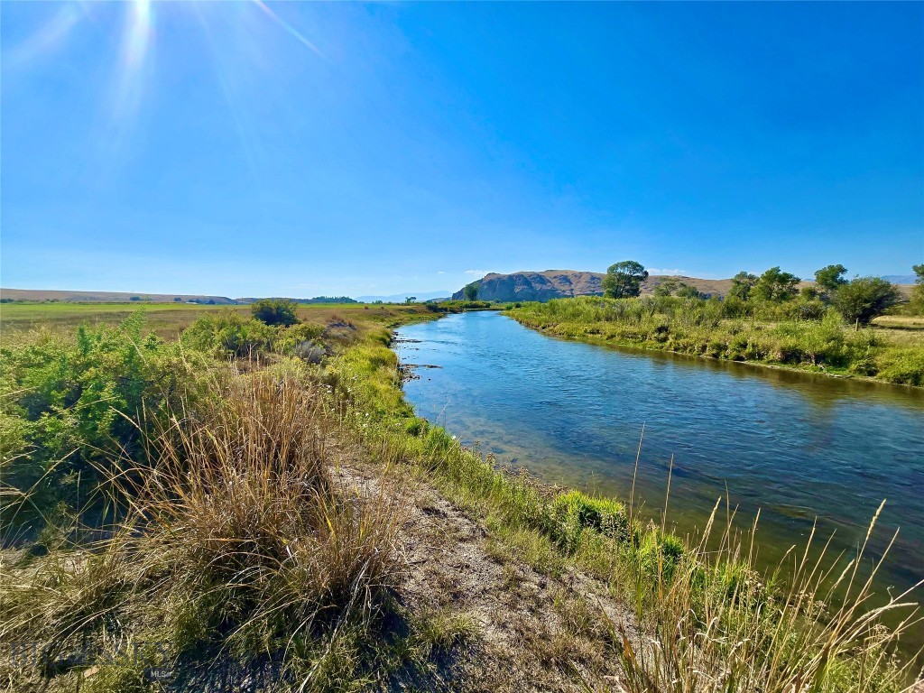 NHN E Bench Road