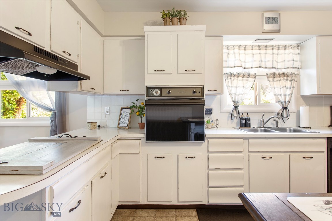 Butte, Montana 59701, United States, 4 Bedrooms Bedrooms, ,3 BathroomsBathrooms,Residential,Active,51762