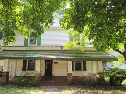 211 W MARYLAND AVE, CREWE, VA 23930 - Image 6dffe8c174d525e07c161e0bf0d5ebcd/447464232