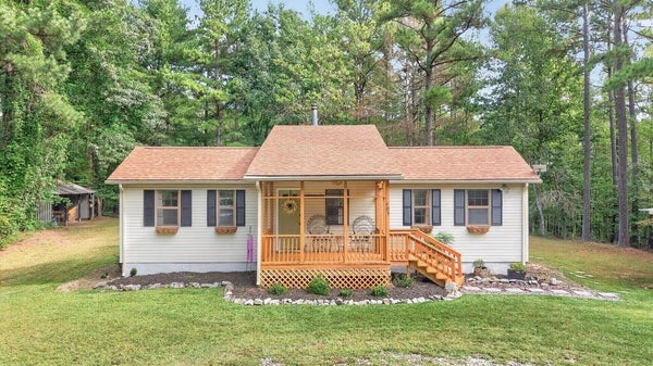 405 WASHOUT RD, KEYSVILLE, VA 23947 - Image a1b4cb6c58bdcc4c057d8bc5e8facd94/3520575095