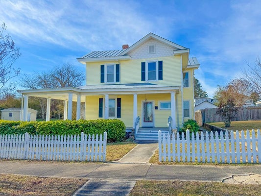 204 E MARYLAND AVE, CREWE, VA 23930 - Image bfce273e91b43e46c8f3cbb623762d64/854393391
