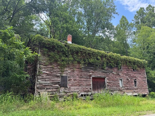 N MARKET ST, KENBRIDGE, VA 23944 - Image c7cd759d81a71dff4c2e2d82a2cd3004/1676899318