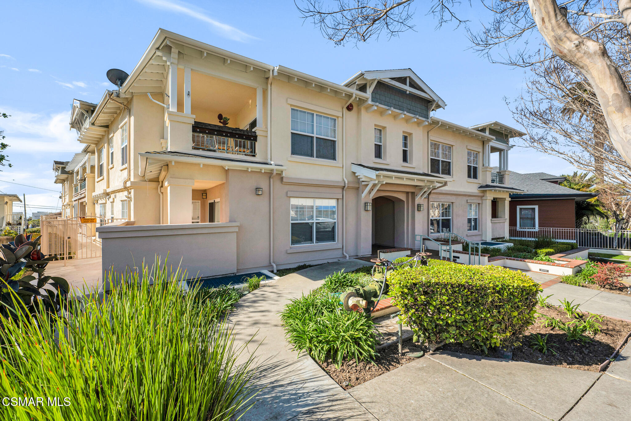1256 E Main Street
