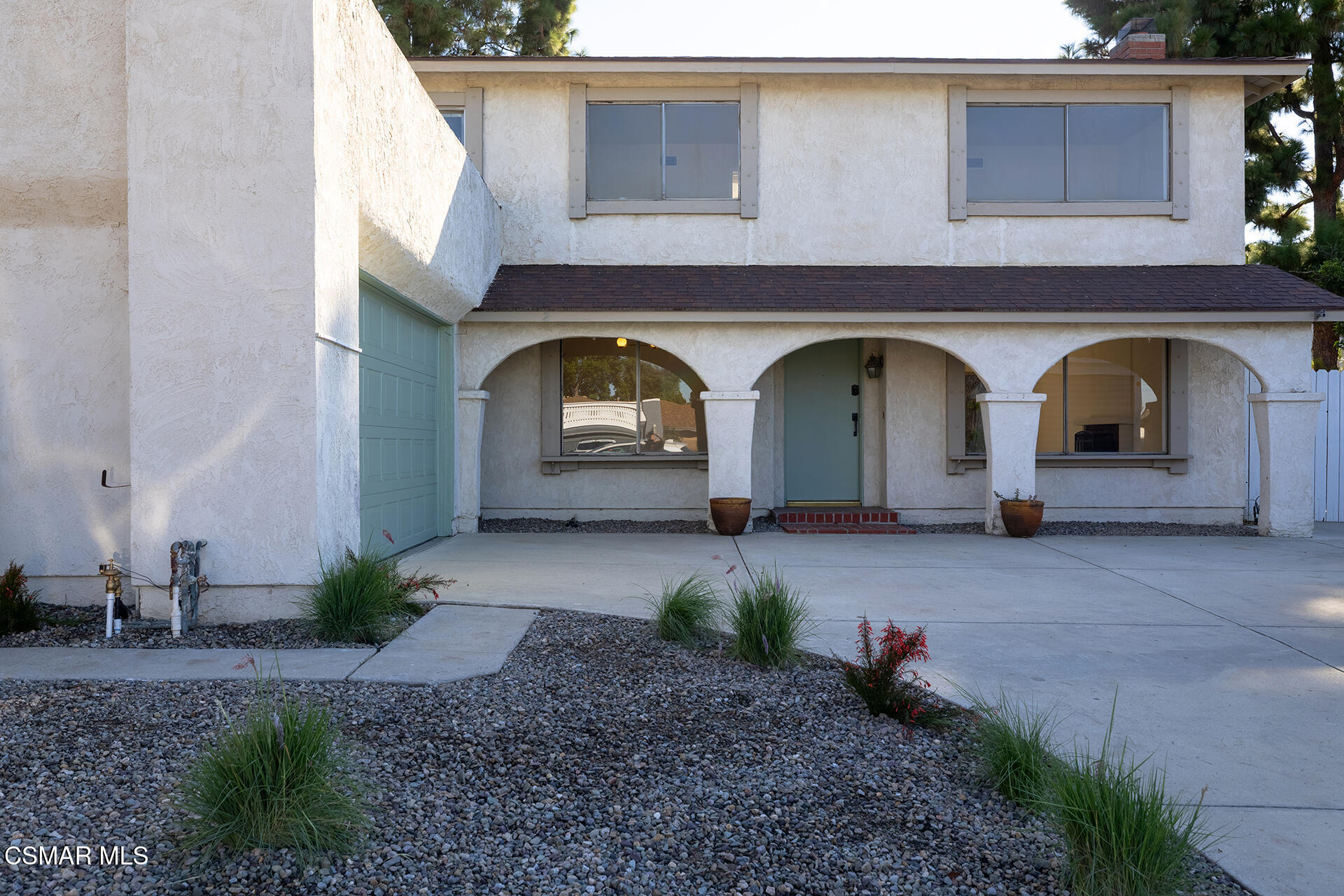 2442 N Alden Street
