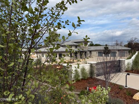 275 Crestview Avenue 1/2 Camarillo CA 93010