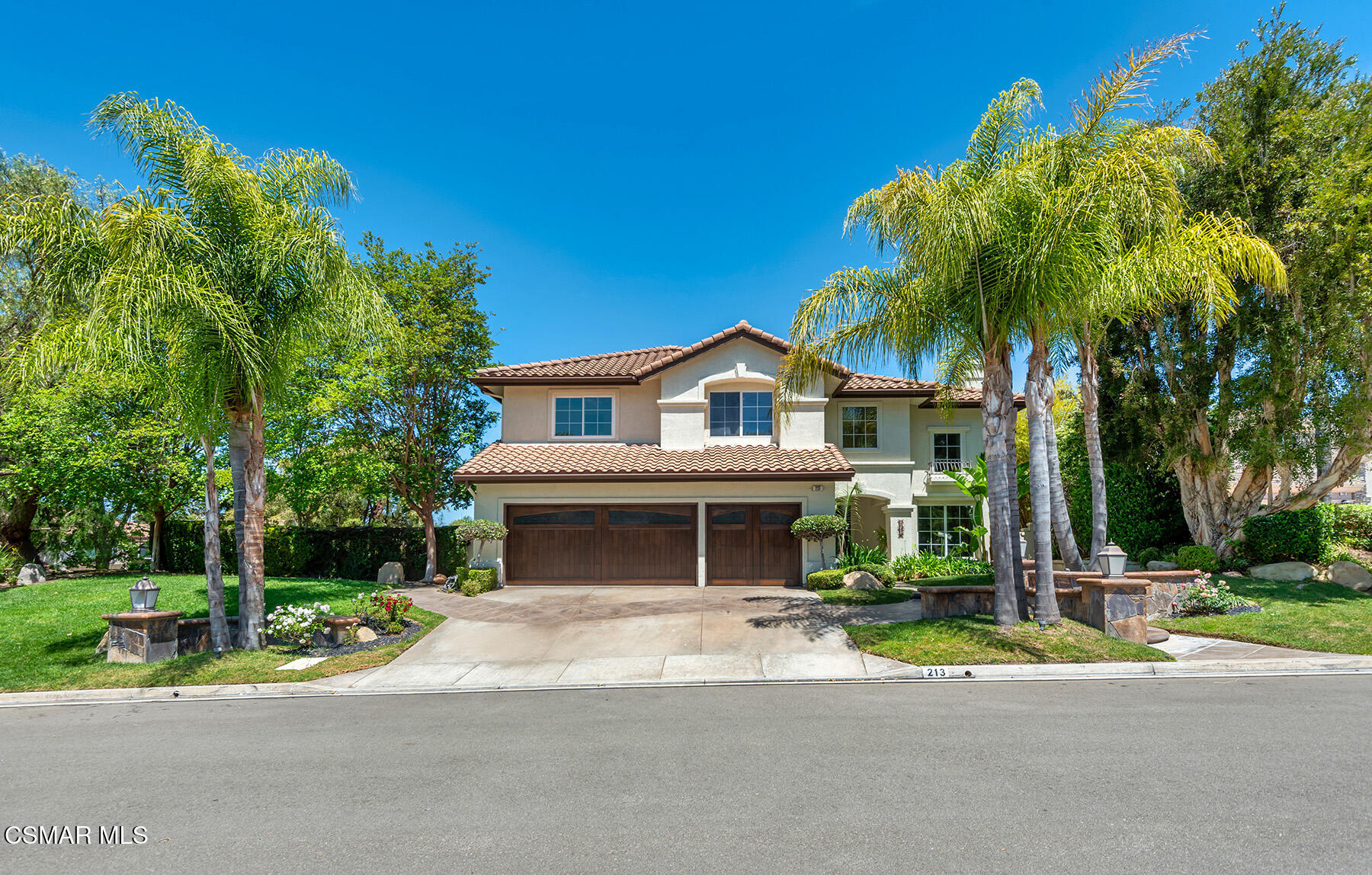 213 Heath Meadow Court