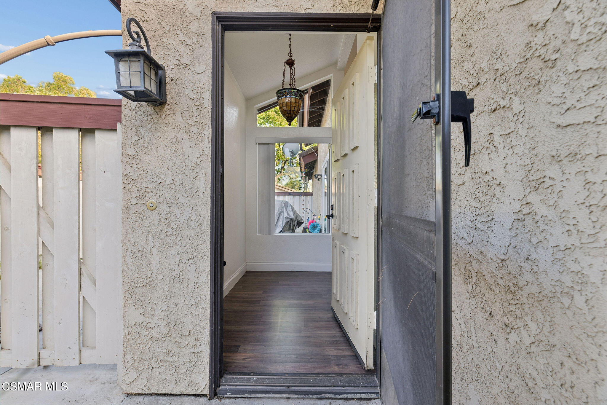 499 Sobre Colinas Place