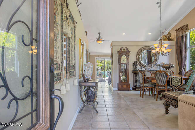 205 Twin Falls Court