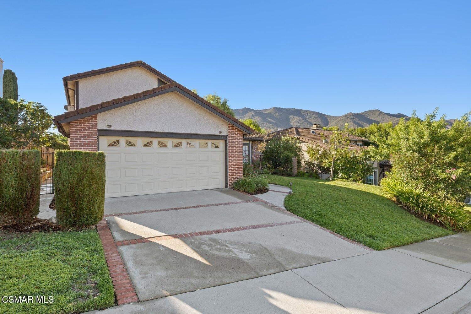 5434 Luis Drive