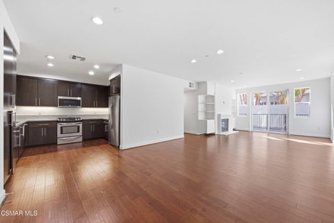 10878 Bloomfield Street 107 Toluca Lake CA 91602