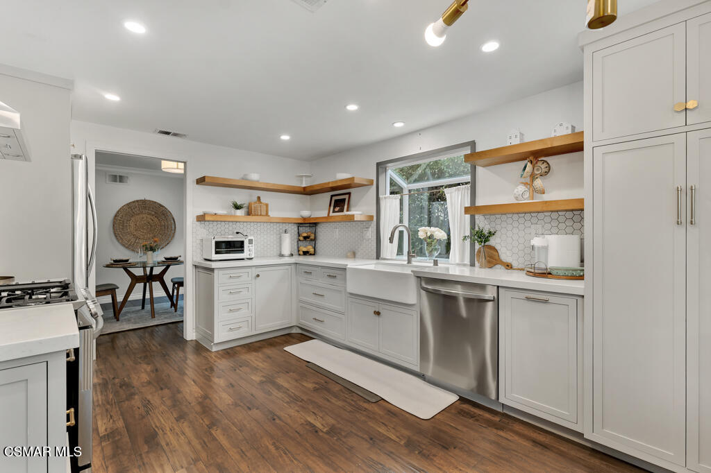 5344 Isabella Court