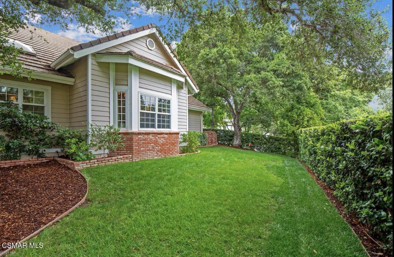 5390 Long Shadow Court