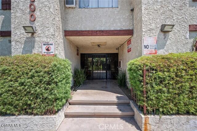 8800 Cedros Avenue 204
