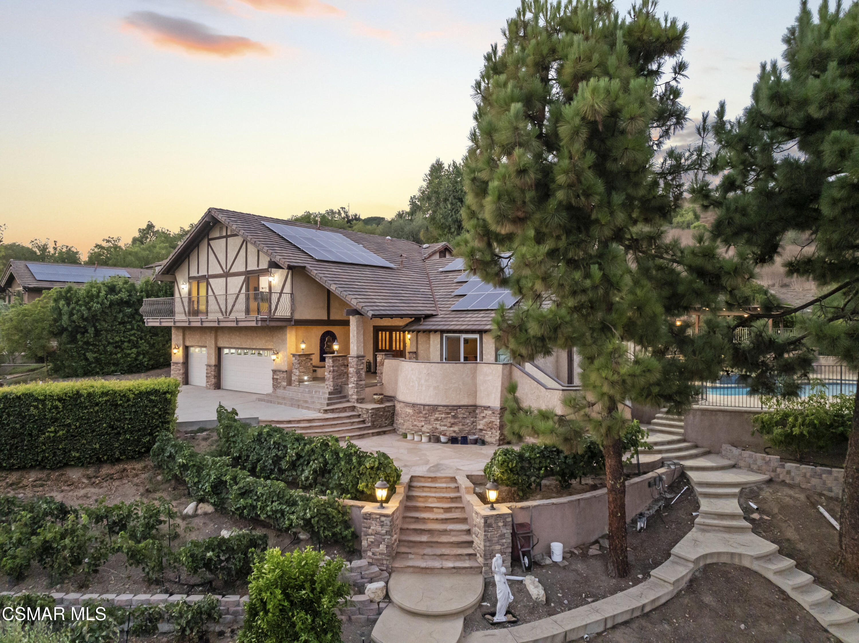 554 Lone Oak Drive