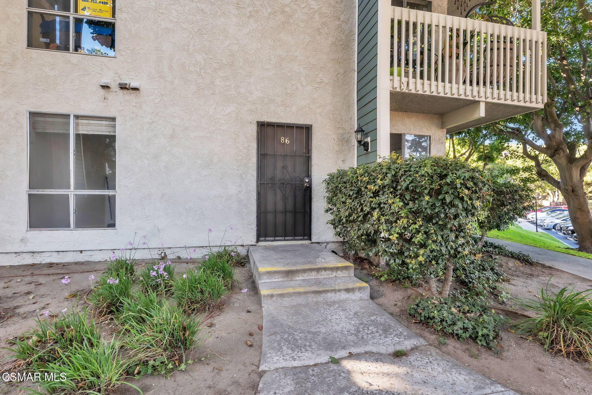 225 S Ventura Road 86