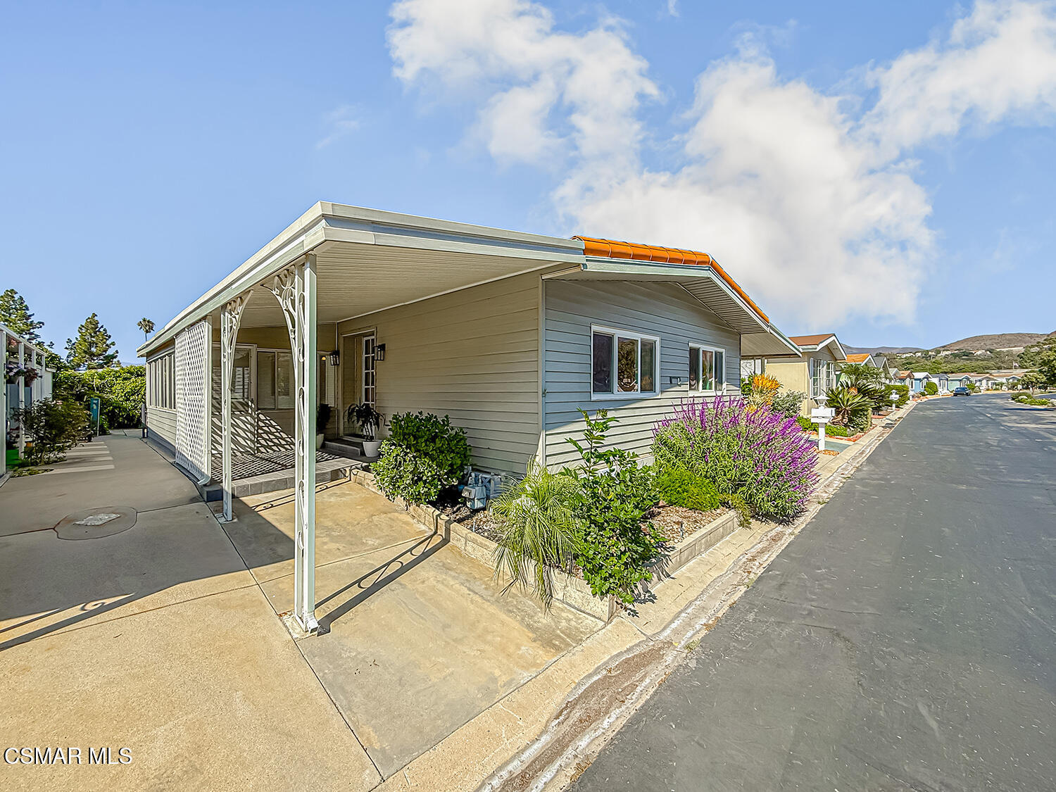 27 Irena Avenue 102