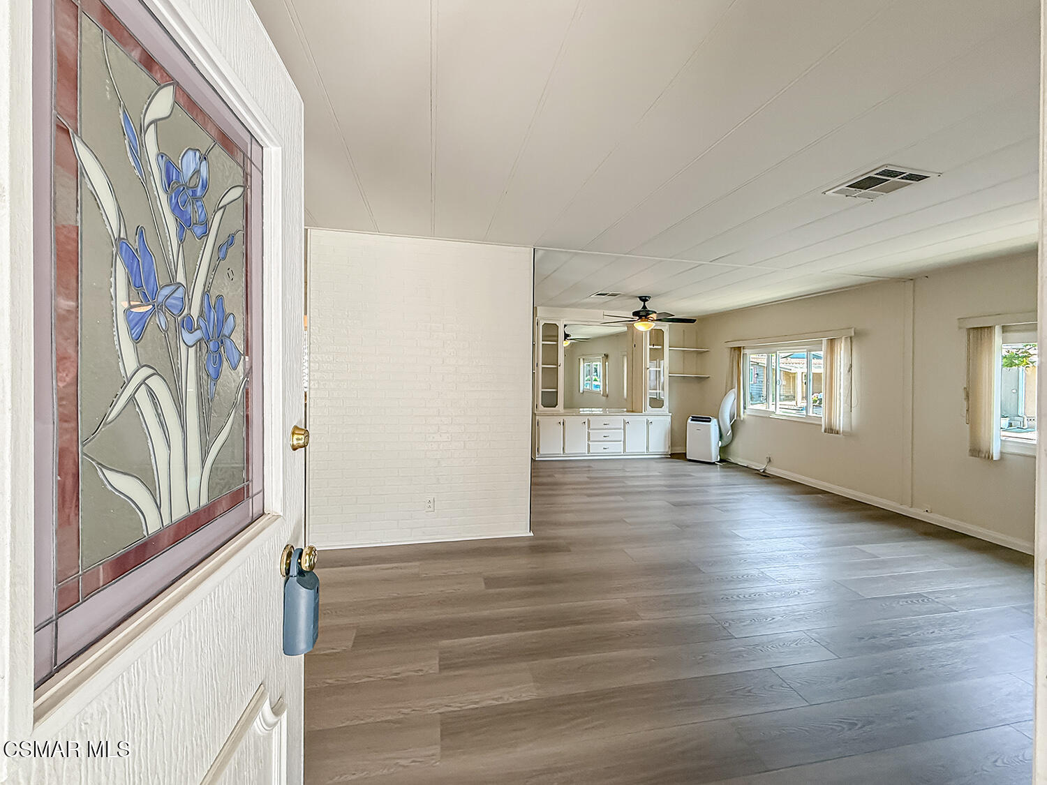 27 Irena Avenue 102