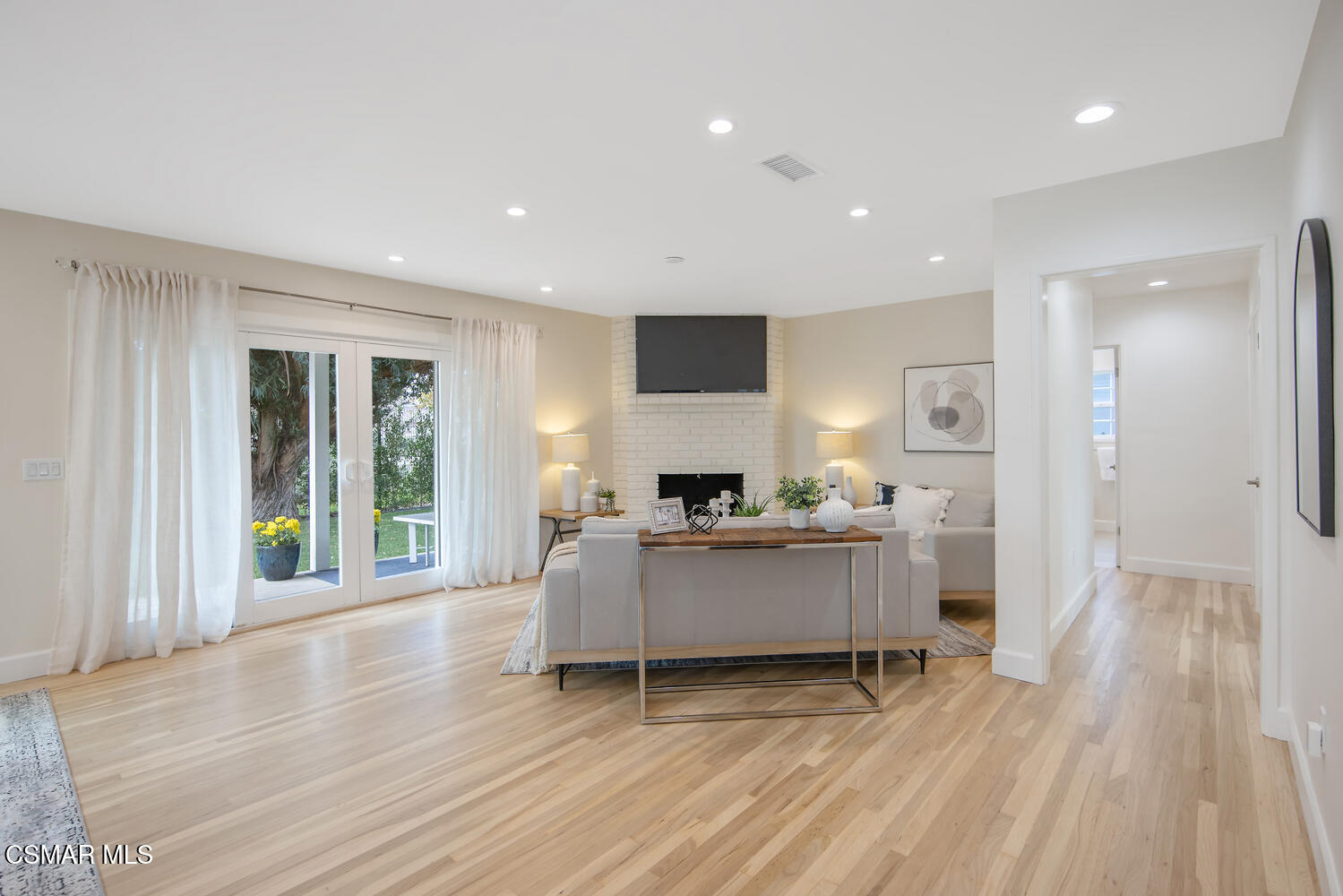 7055 Park Manor Avenue