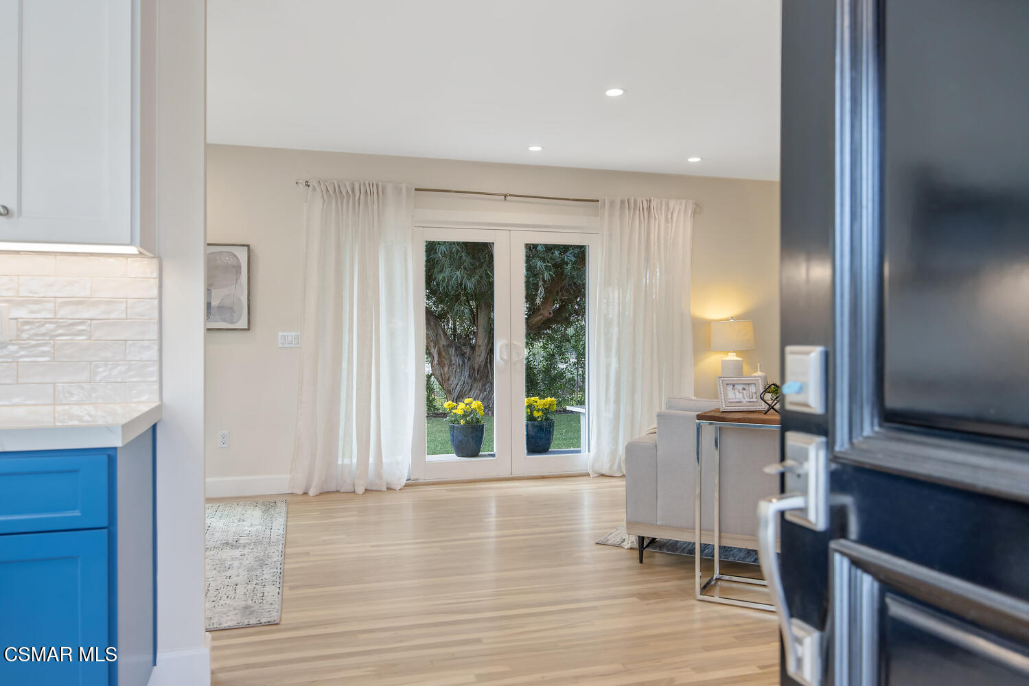 7055 Park Manor Avenue