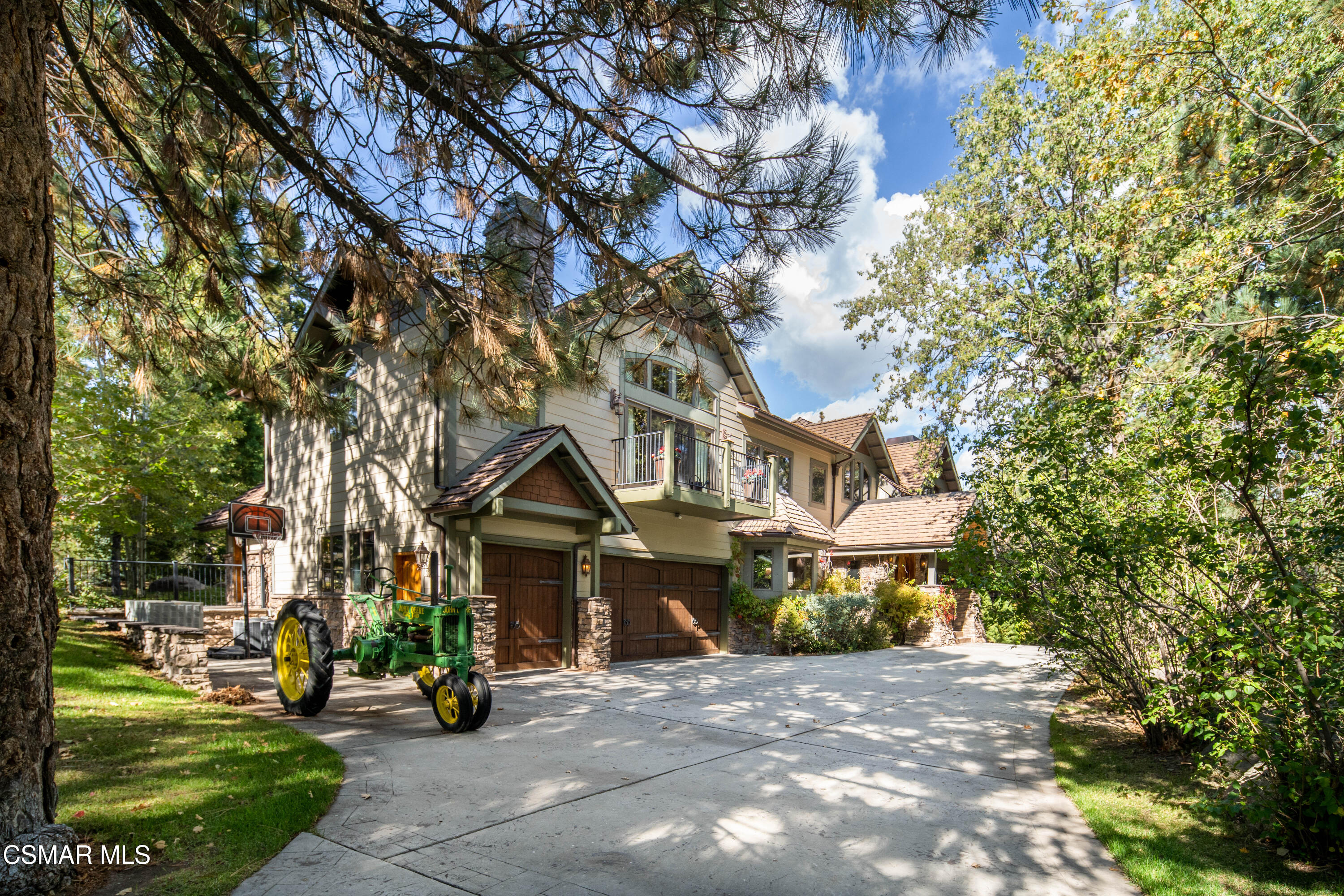 32310 Hummingbird Court