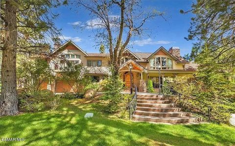 32310 Hummingbird Court Running Springs CA 92382