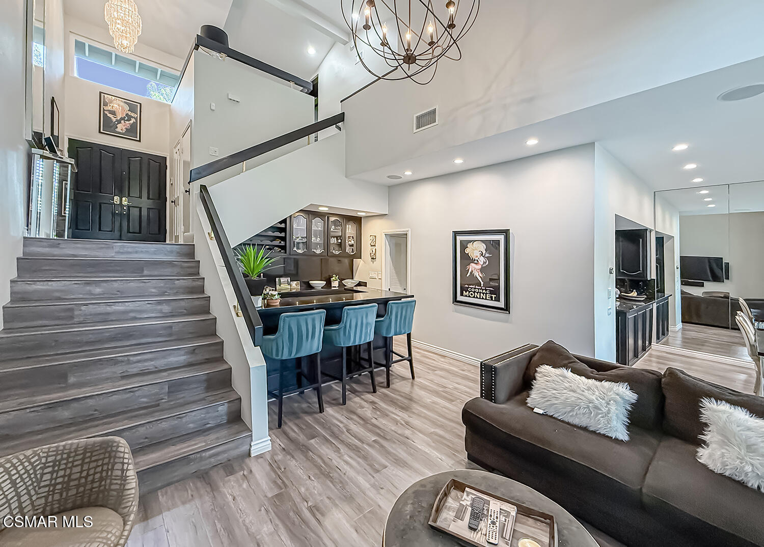 4695 Club View Drive