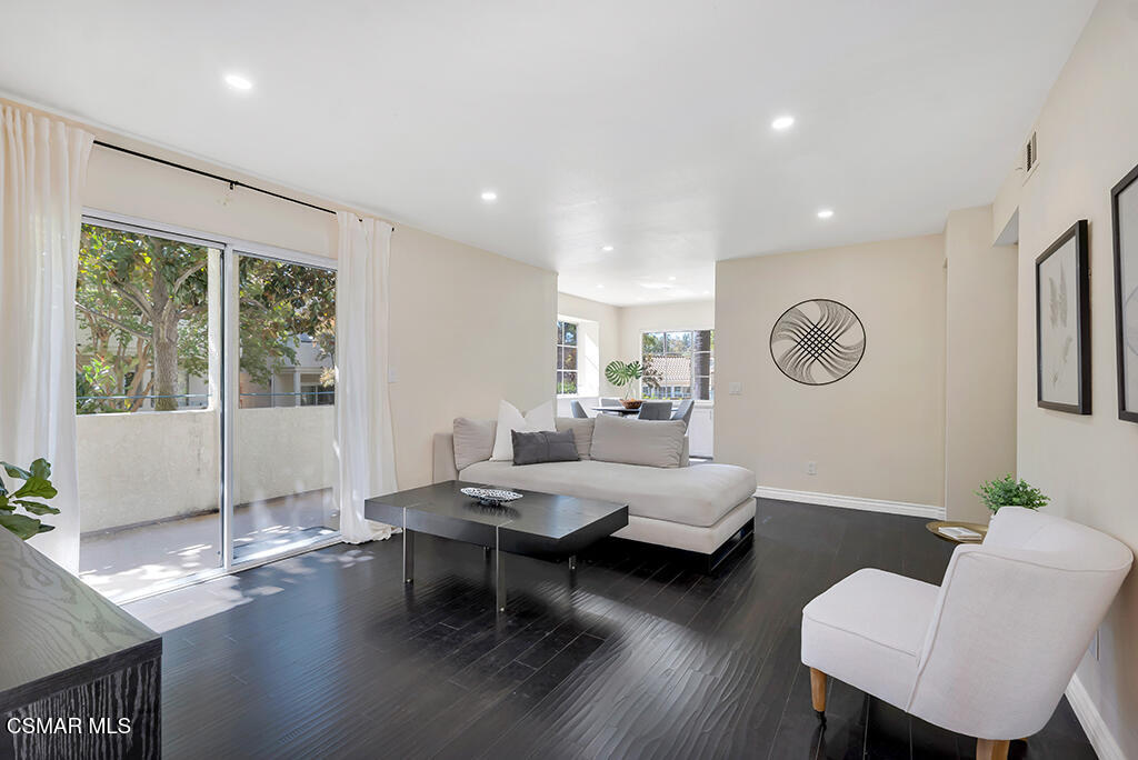 4201 Las Virgenes Road 112