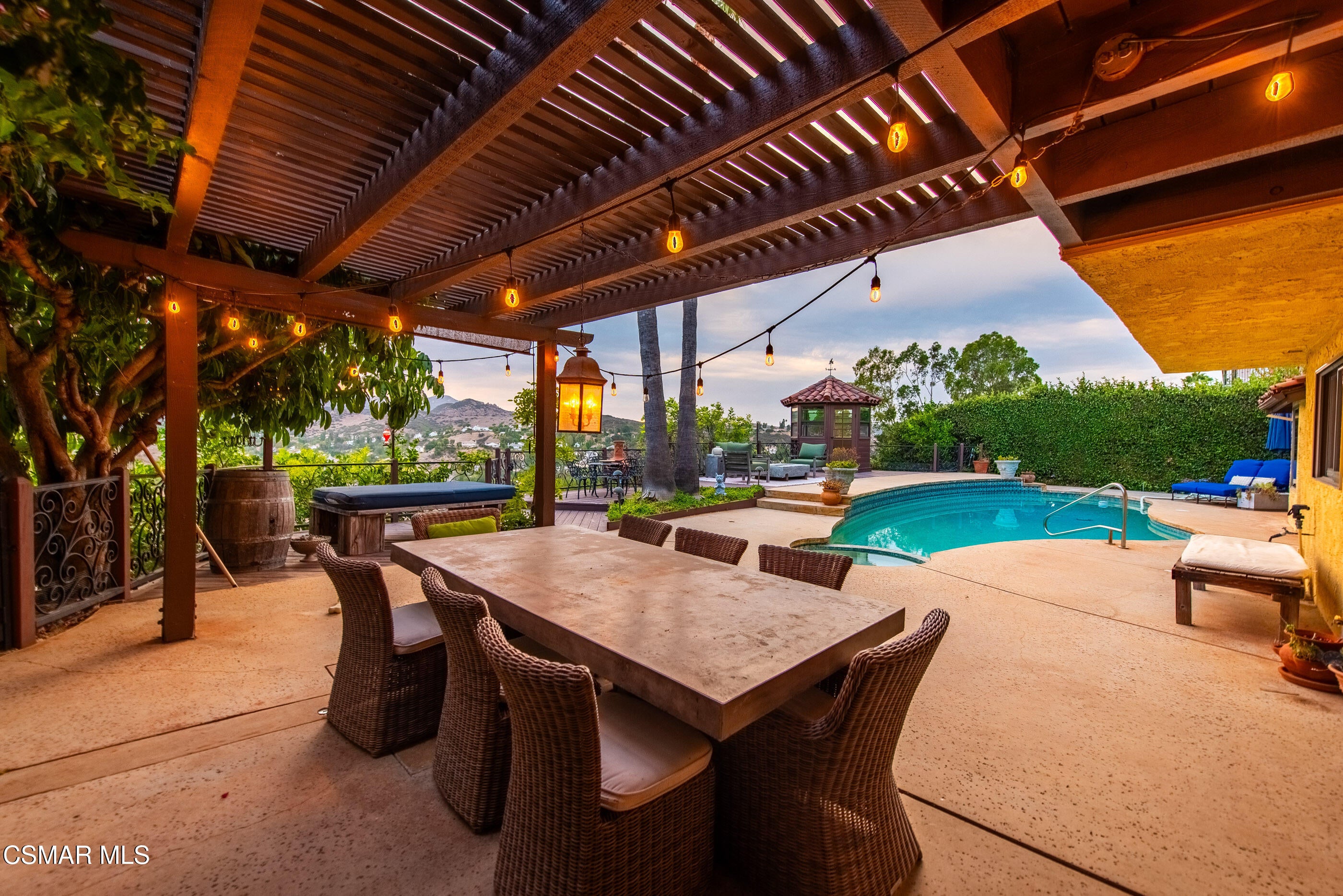 3515 Twin Lake Ridge